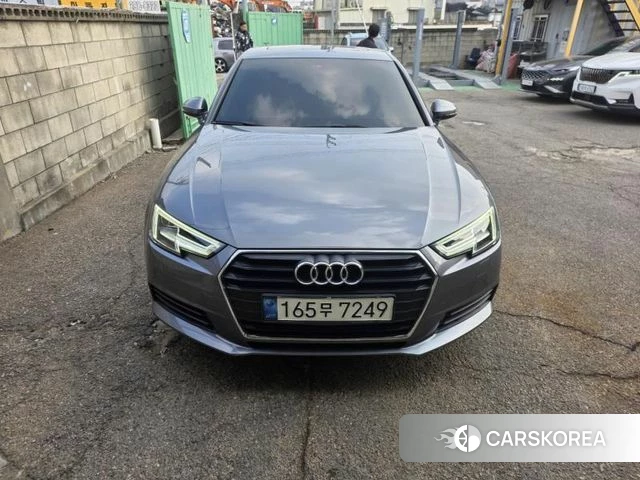 Audi A4 (B9) 2018 Серый из Кореи