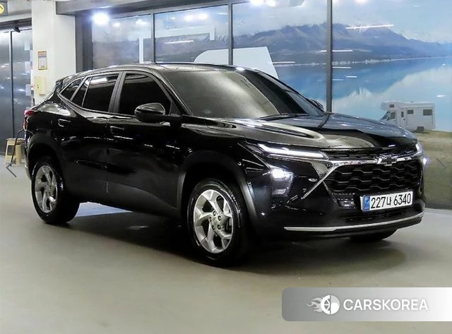 Chevrolet (GM Daewoo) Trax Crossover 2024 Черный из Кореи