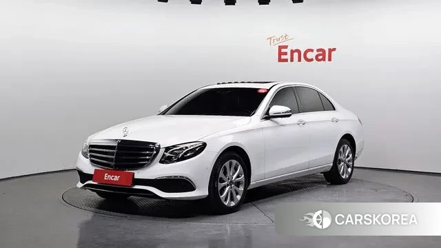 Mercedes-Benz E-Class W213 2020 Белый из Кореи