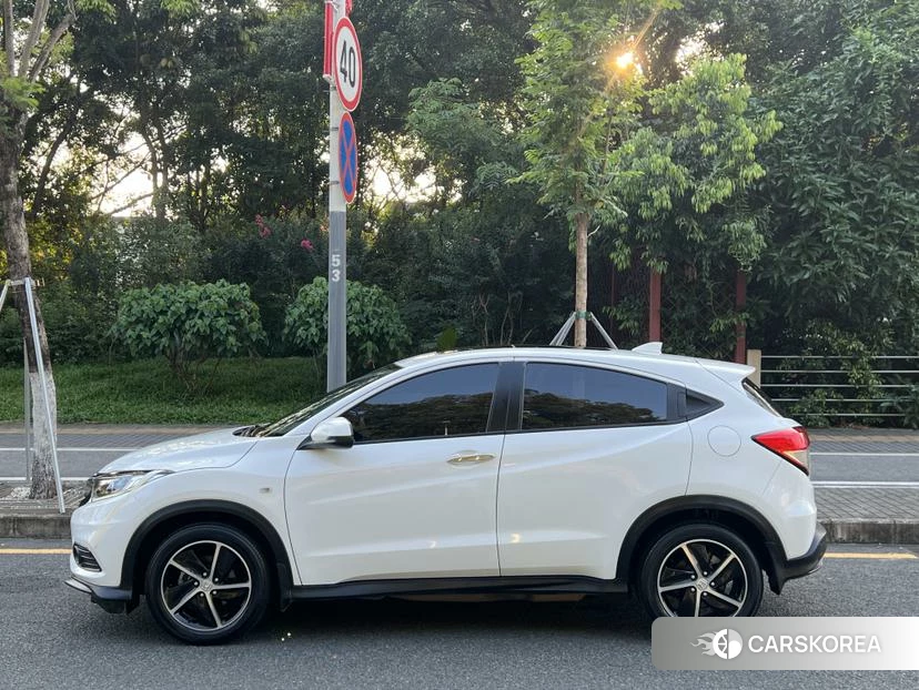 Honda Binzhi 2020 Белый из Китая