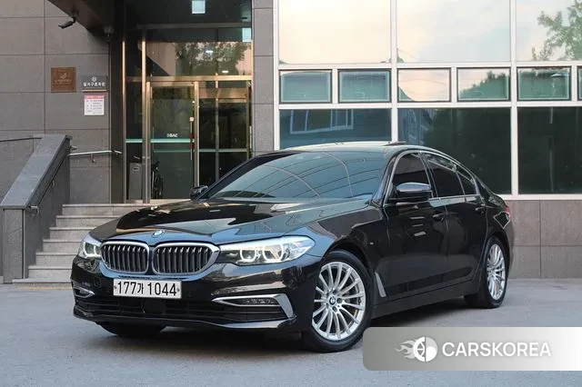 BMW 5 Series (G30) 2020 Черный из Кореи