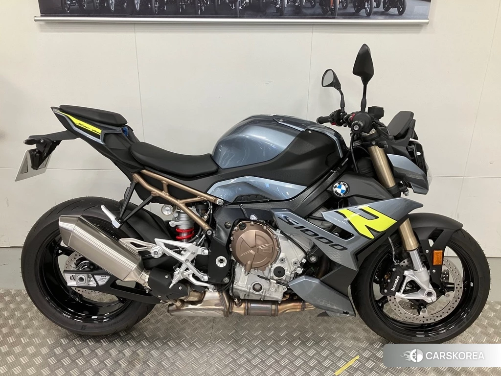 Проданный BMW S1000R 2023 из Японии, фото 2
