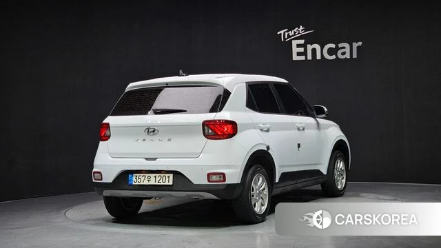 Hyundai Venue 2022 Белый из Кореи