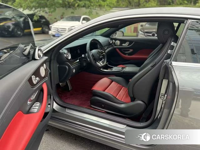 Mercedes-Benz E-class (imported) 2023 Темно-серый из Китая