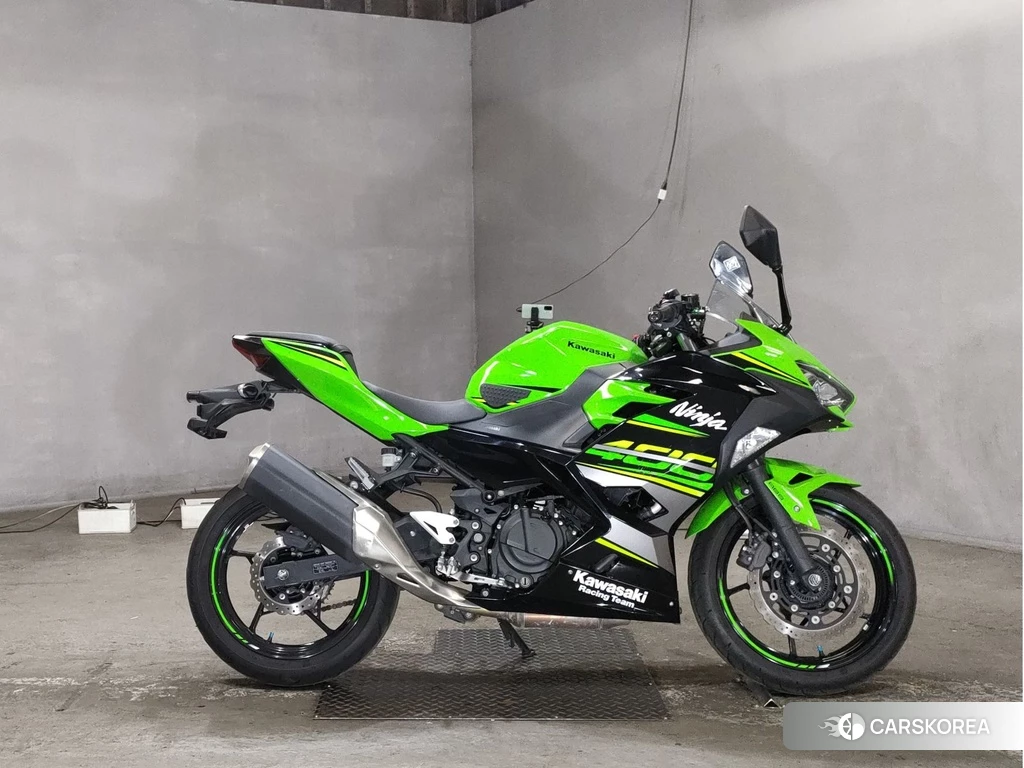 Проданный Kawasaki NINJA 400 2018 из Японии