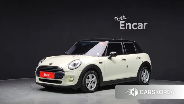 Mini Cooper 2018 Жемчужный цвет из Кореи