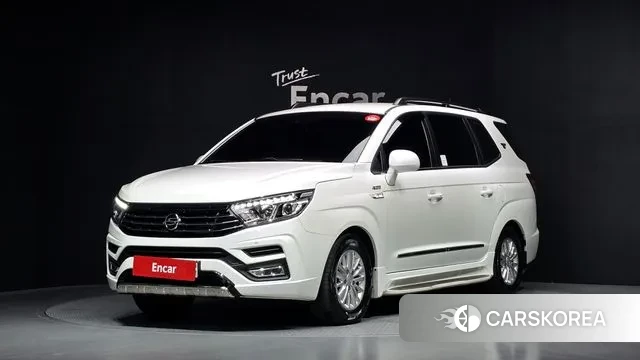 Ssangyong Korando Turismo 2019 Белый из Кореи