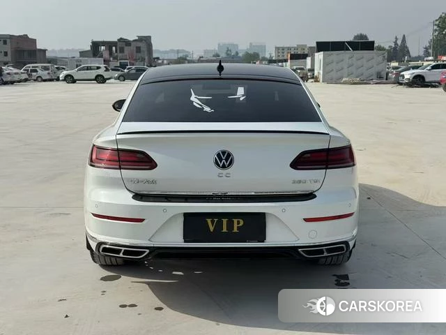 Volkswagen CC 2023 Белый из Китая