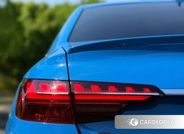 Audi S4 2021 Синий из Китая