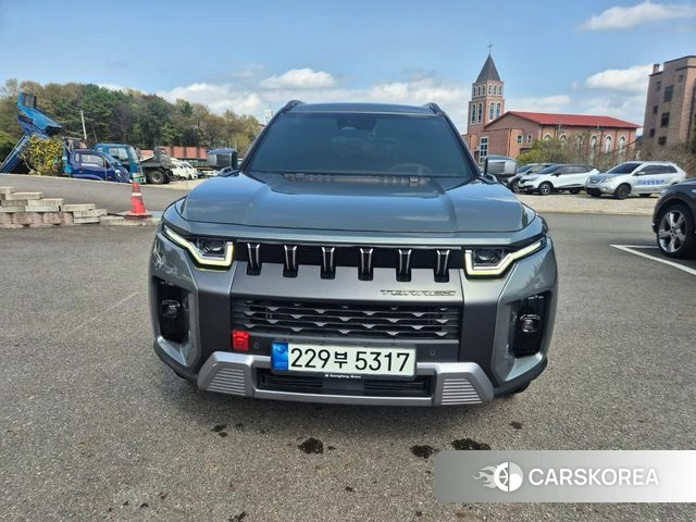 Ssangyong Torres 2023 Темно-зеленый из Кореи