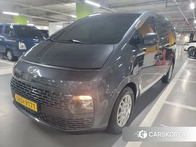 Hyundai Staria 2023 Серебристо-серый из Кореи