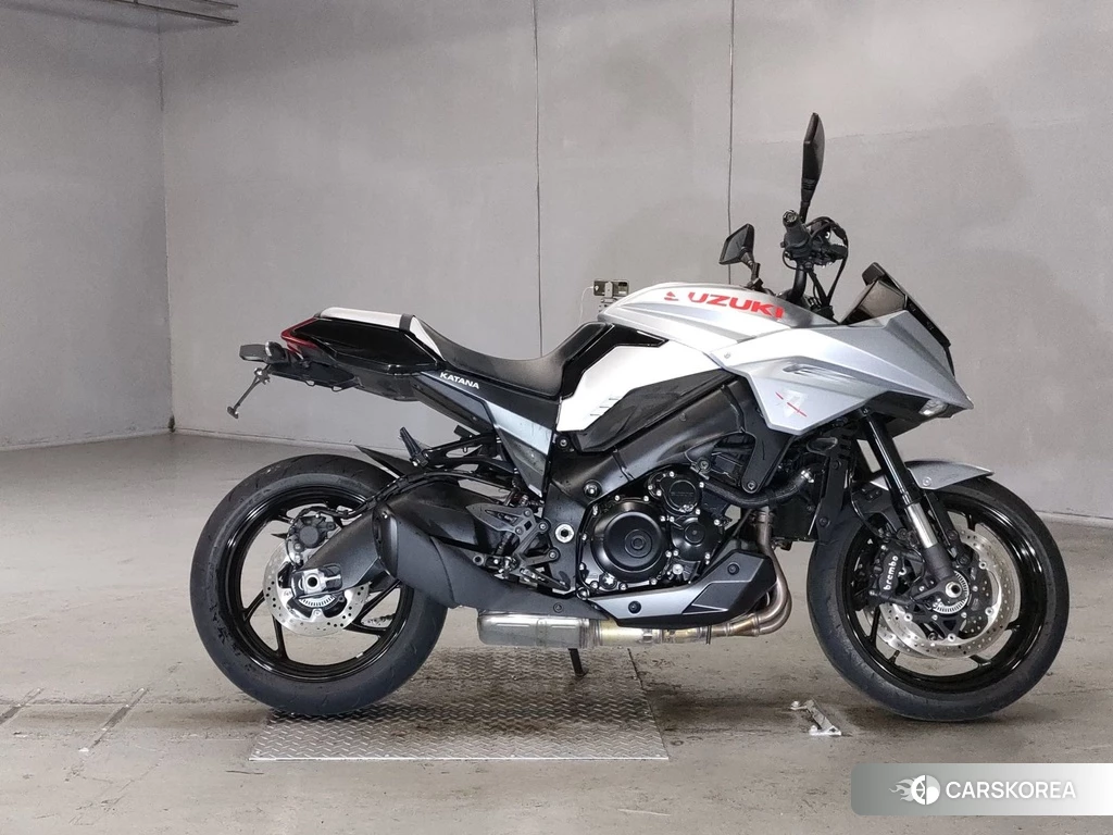 Проданный Suzuki GSX-S1000S Katana 2019 из Японии, фото 2