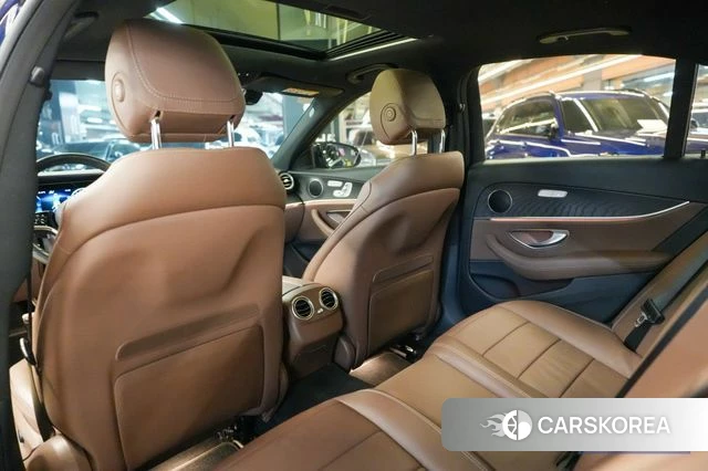 Mercedes-Benz E-Class W213 2022 Синий из Кореи