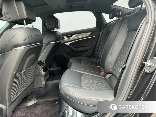 Audi A6L 2025 Черный из Китая