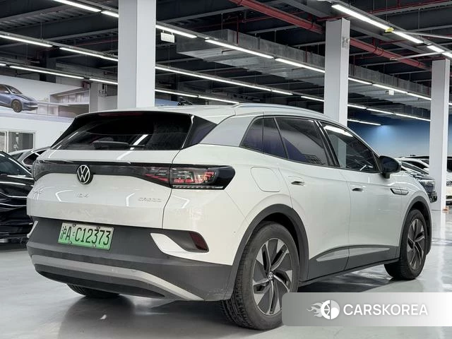 Volkswagen ID.4 CROZZ 2023 Белый из Китая