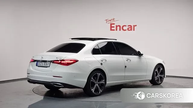 Mercedes-Benz C-Class W206 2023 Белый из Кореи