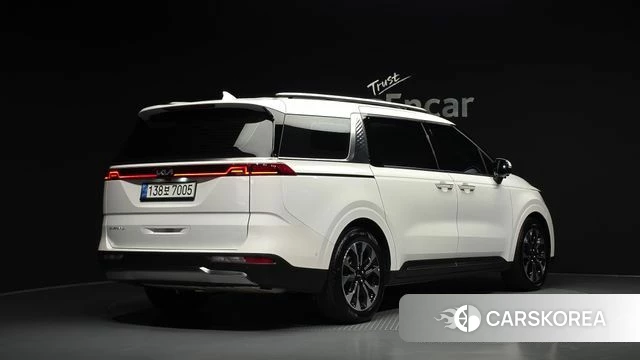 Kia Carnival 4th generation 2023 Белый из Кореи