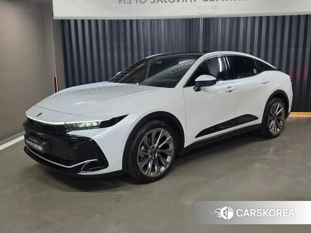 Toyota Crown Crossover 2023 Белый из Кореи