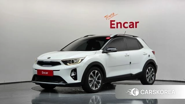 Kia Stonic 2018 Белый из Кореи