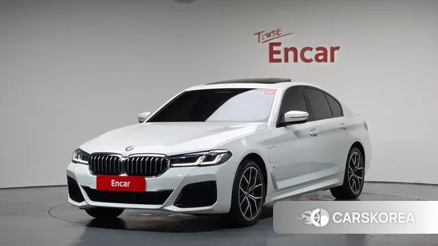 BMW 5 Series (G30) 2023 Белый из Кореи