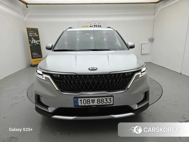 Kia Carnival 4th generation 2021 Серебряный из Кореи