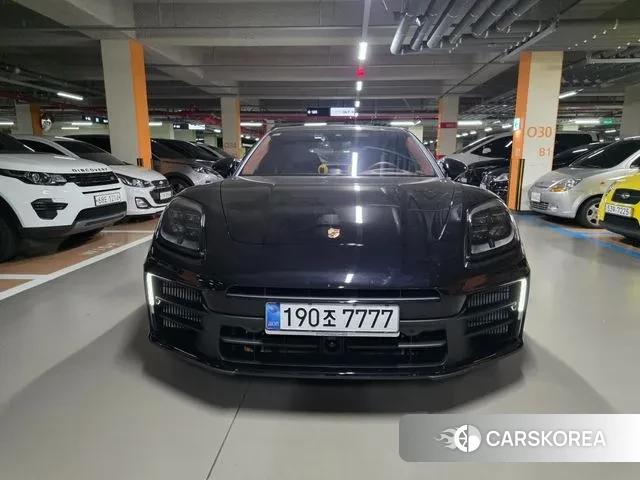 Porsche Panamera (972) 2025 Черный из Кореи