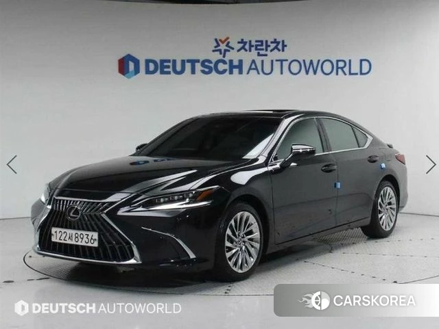 Lexus ES300h 7th generation 2023 Черный из Кореи