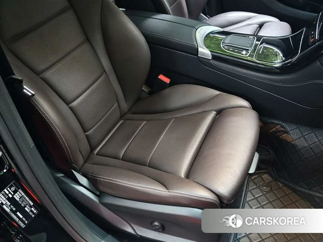 Mercedes-Benz GLC 2021 Черный из Китая