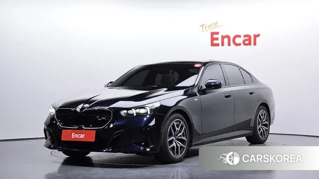 BMW 5 Series (G60) 2025 Синий из Кореи