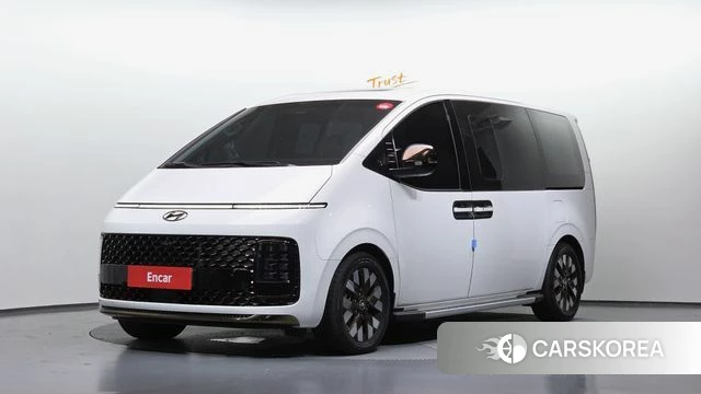 Hyundai Staria 2023 Белый из Кореи