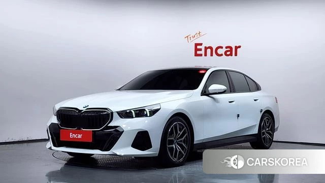 BMW 5 Series (G60) 2026 Белый из Кореи