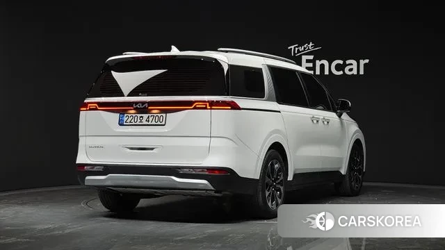 Kia Carnival 4th generation 2023 Белый из Кореи
