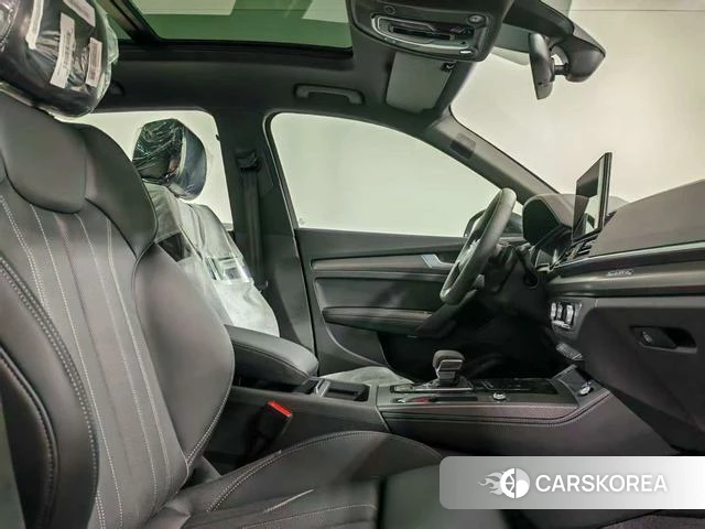 Audi Q5L 2026 Черный из Китая