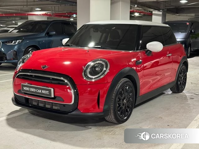 Mini Cooper 2023 Красный из Кореи