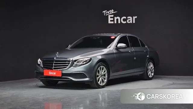 Mercedes-Benz E-Class W213 2018 Серый из Кореи