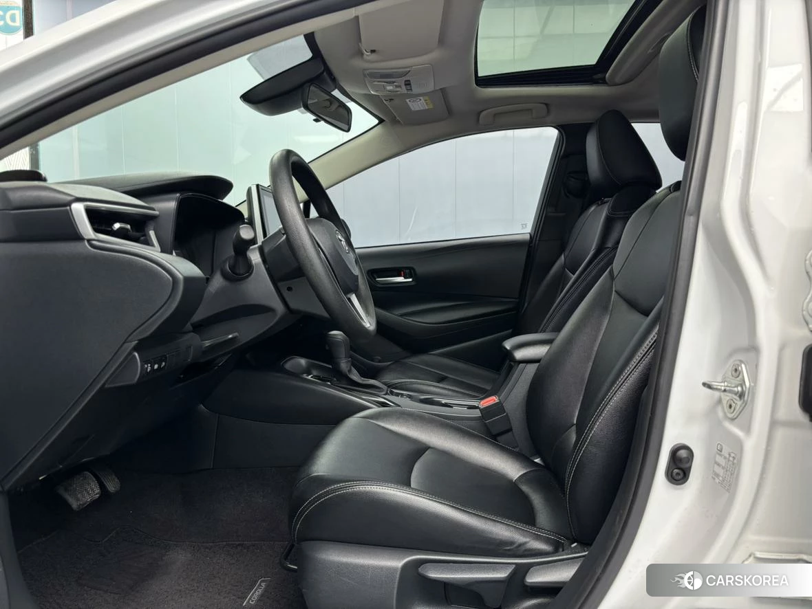Toyota Corolla 2021 Белый из Китая