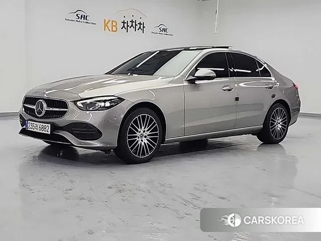 Mercedes-Benz C-Class W206 2022 Серебристо-серый из Кореи