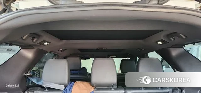 Land Rover Discovery 5 2018 Белый из Кореи