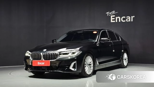 BMW 5 Series (G30) 2023 Черный из Кореи
