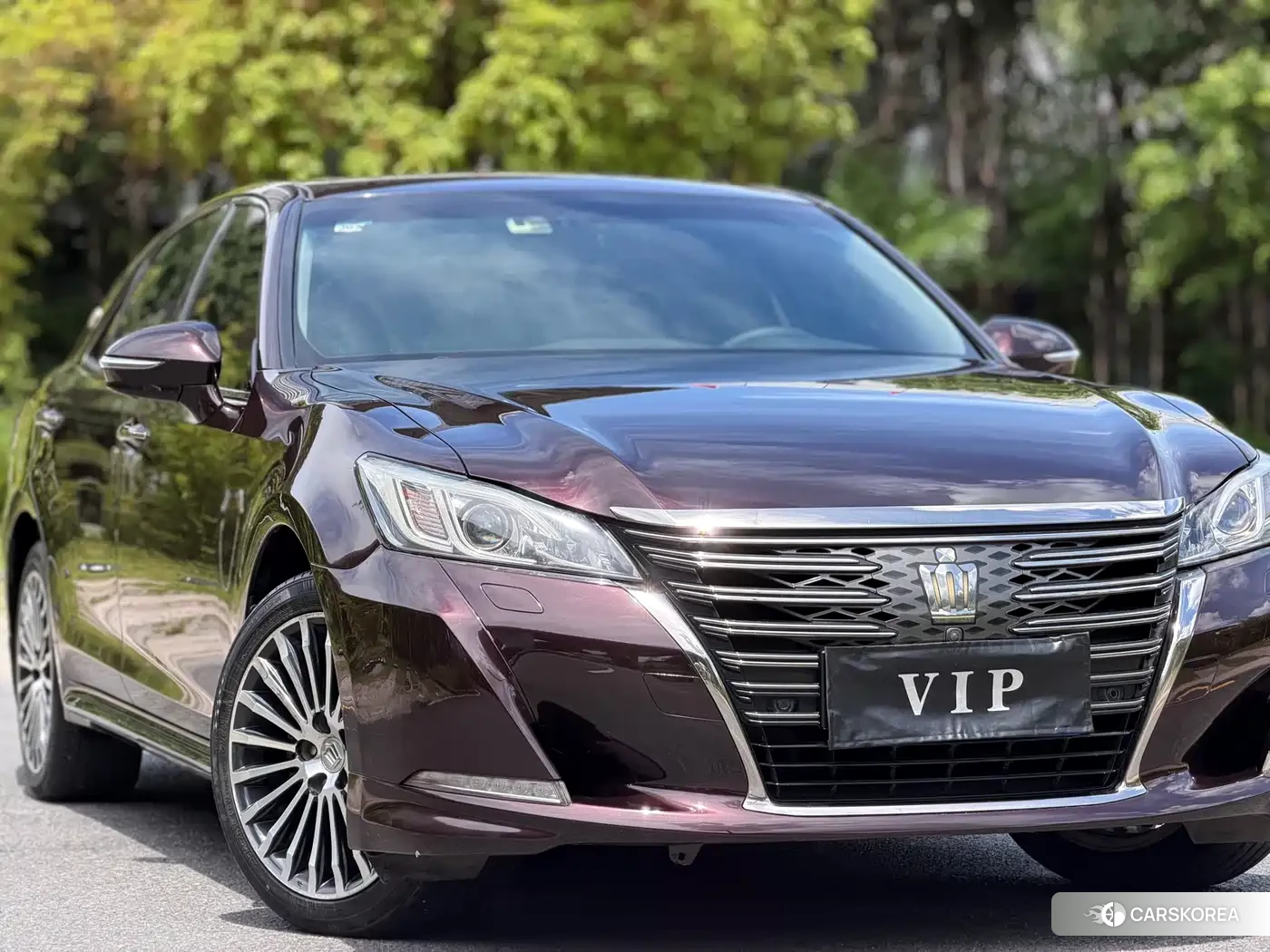Toyota Crown 2018 Red/purple из Китая