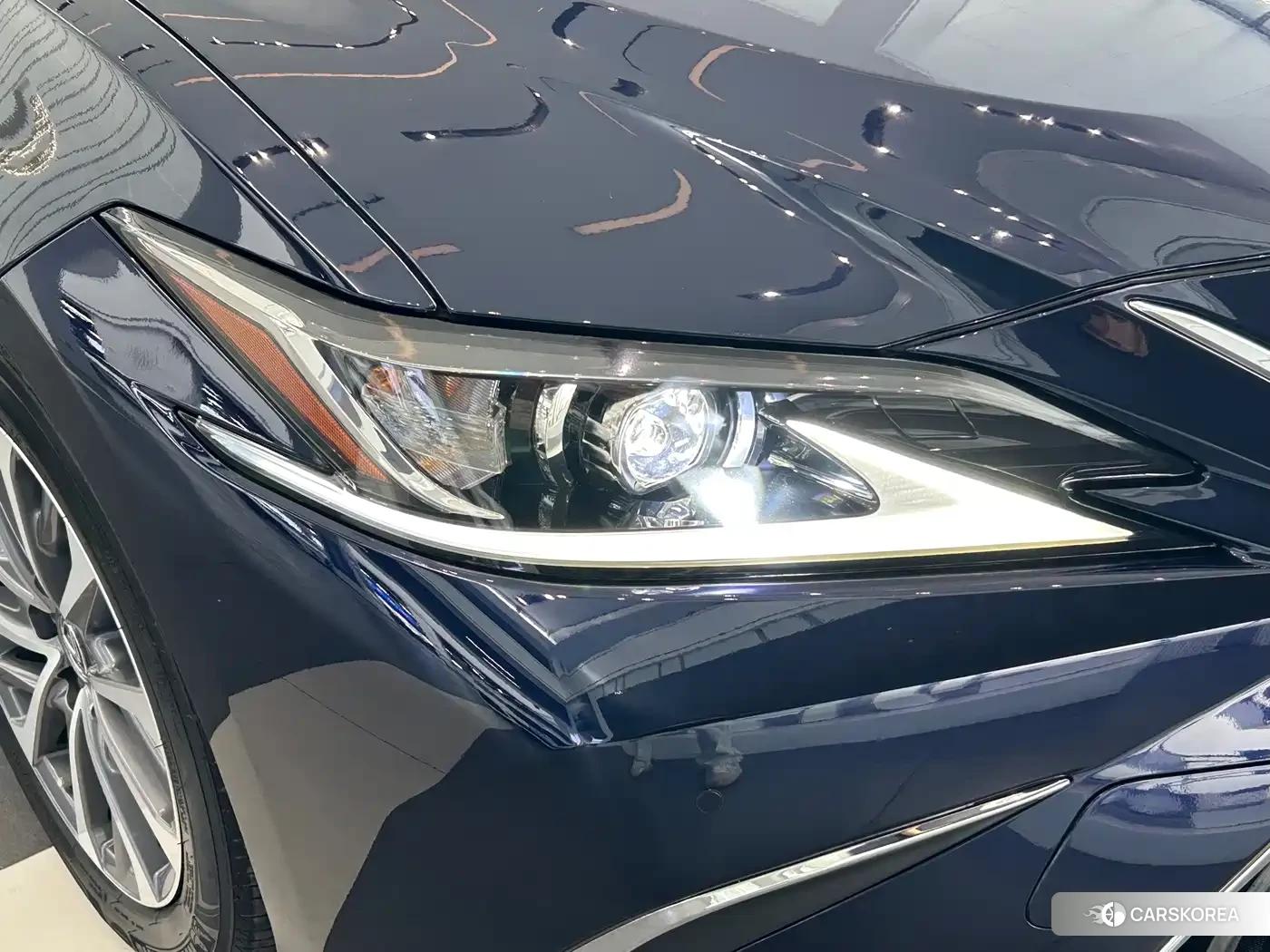Lexus ES 2024 Синий из Китая