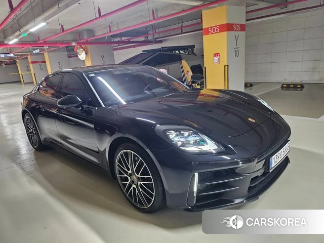 Porsche Panamera (976) 2024 Черный из Кореи