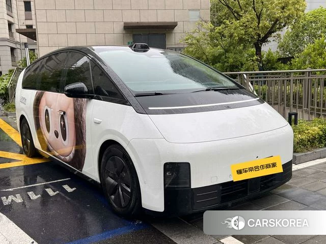 Ideal car Ideal MEGA 2025 Белый из Китая
