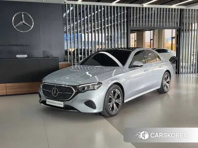 Mercedes-Benz E-Class W214 2024 Серебряный из Кореи