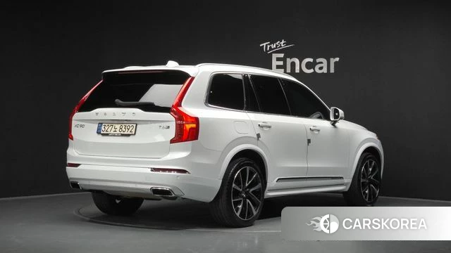Volvo XC90 second Generation 2019 Белый из Кореи