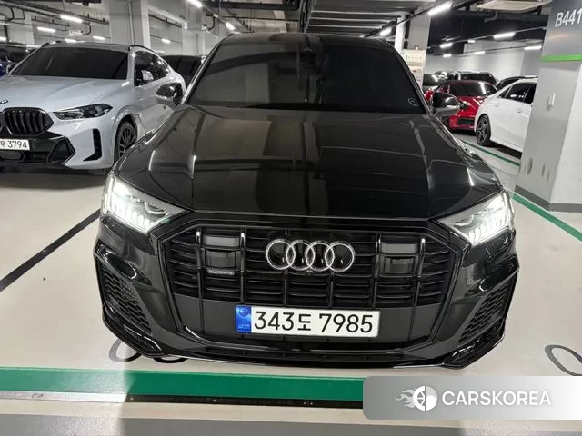 Audi Q7 (4M) 2023 Черный из Кореи