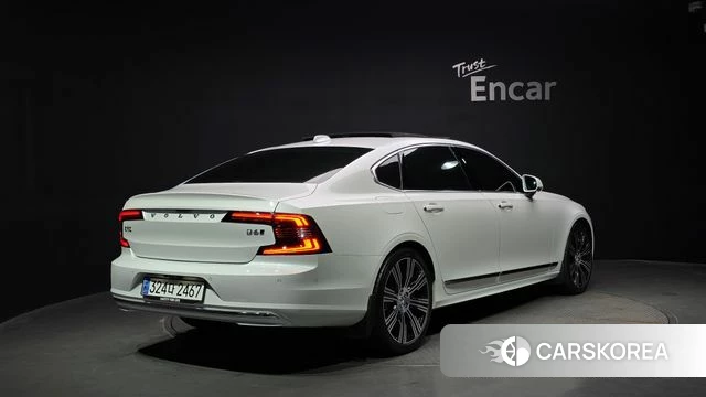 Volvo S90 2023 Белый из Кореи
