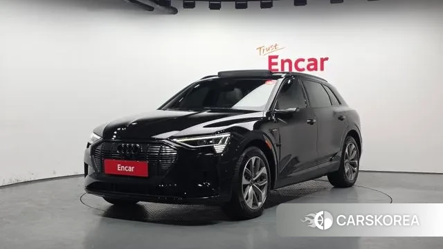 Audi e-Tron 2021 Черный из Кореи