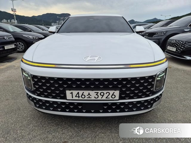Hyundai Grandeur Hybrid (GN7) 2023 Белый из Кореи