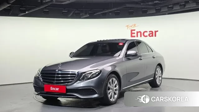 Mercedes-Benz E-Class W213 2018 Серый из Кореи